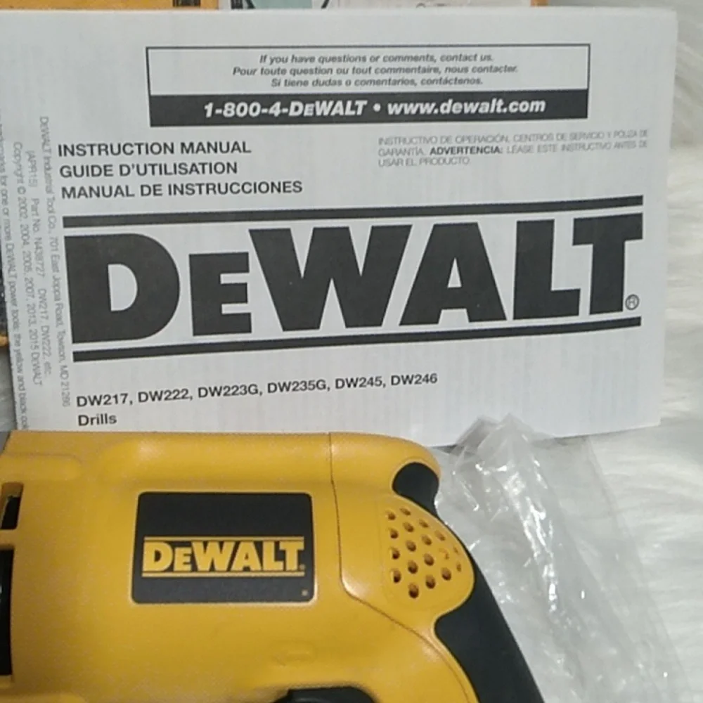 NIB Dewalt Drill W/Chuck Key & 360 Adjustable Side Handle - Picture 5 of 10